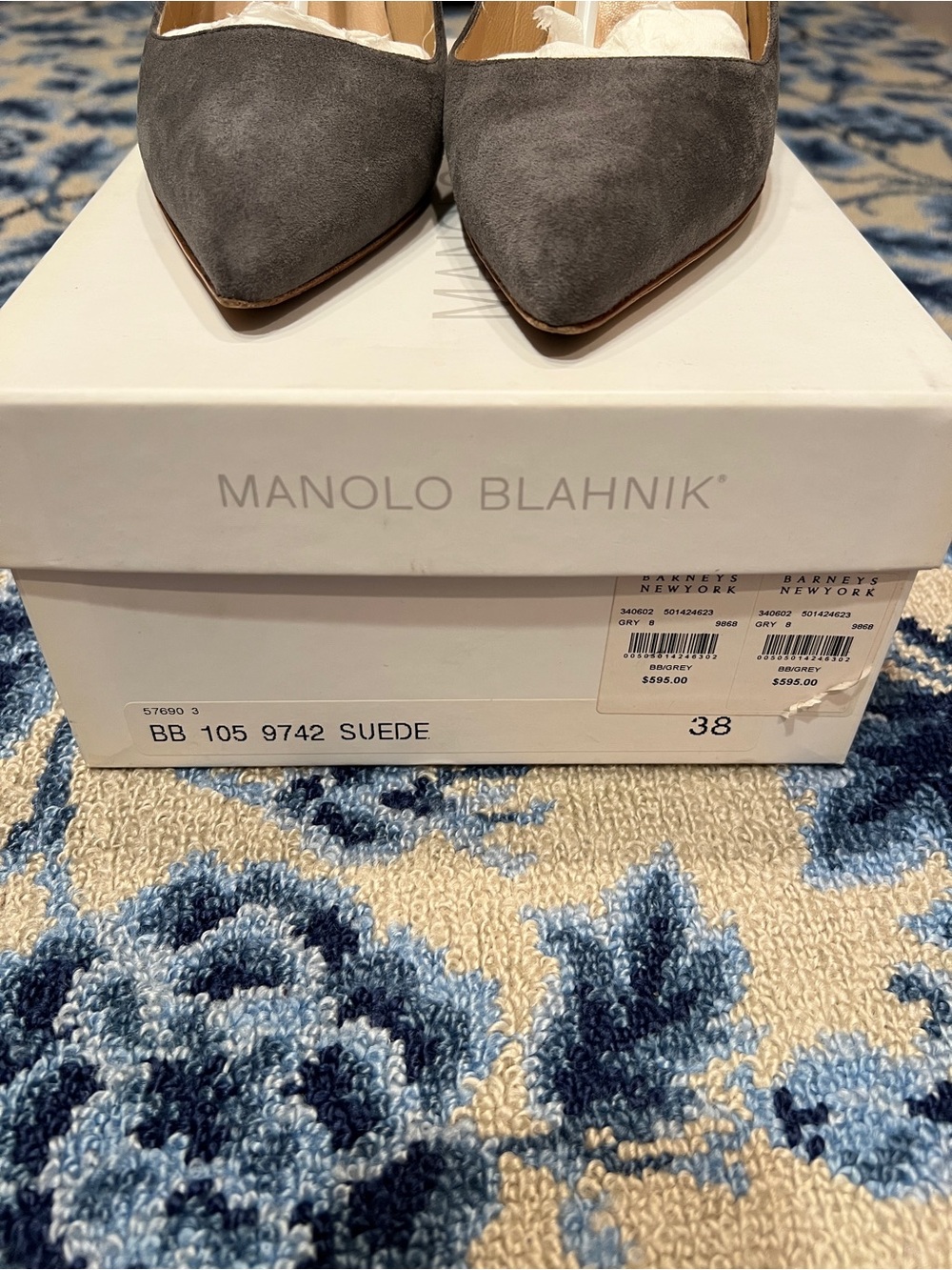 Manolo Blahnik Gray Suede BB 105 Pumps - Picture 9 of 9